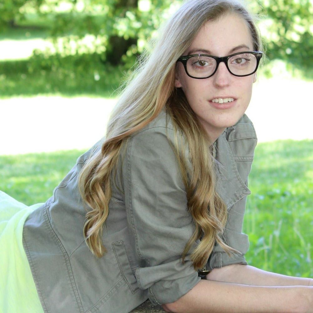 Meet your Posher, Angela